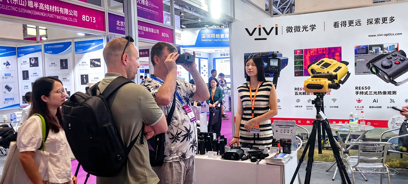 VIVI Optics exhibition booth photo 7