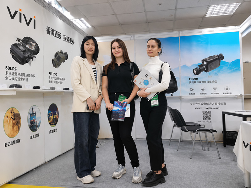 VIVI Optics exhibition booth photo 8