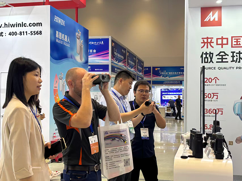 VIVI Optics exhibition booth photo 6